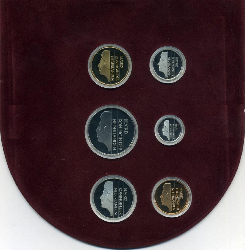 Нидерланды набор из 6 монет 2000 официальный набор в буклете с сертификатом, королева Беатрикс биметалл PROOF 2-5-1-39