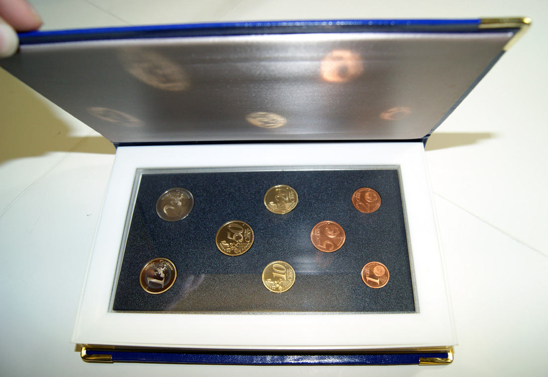 Франция евронабор из 8 монет 2001 в оригинальной упаковке монетного двора PROOF 1-4-6-03