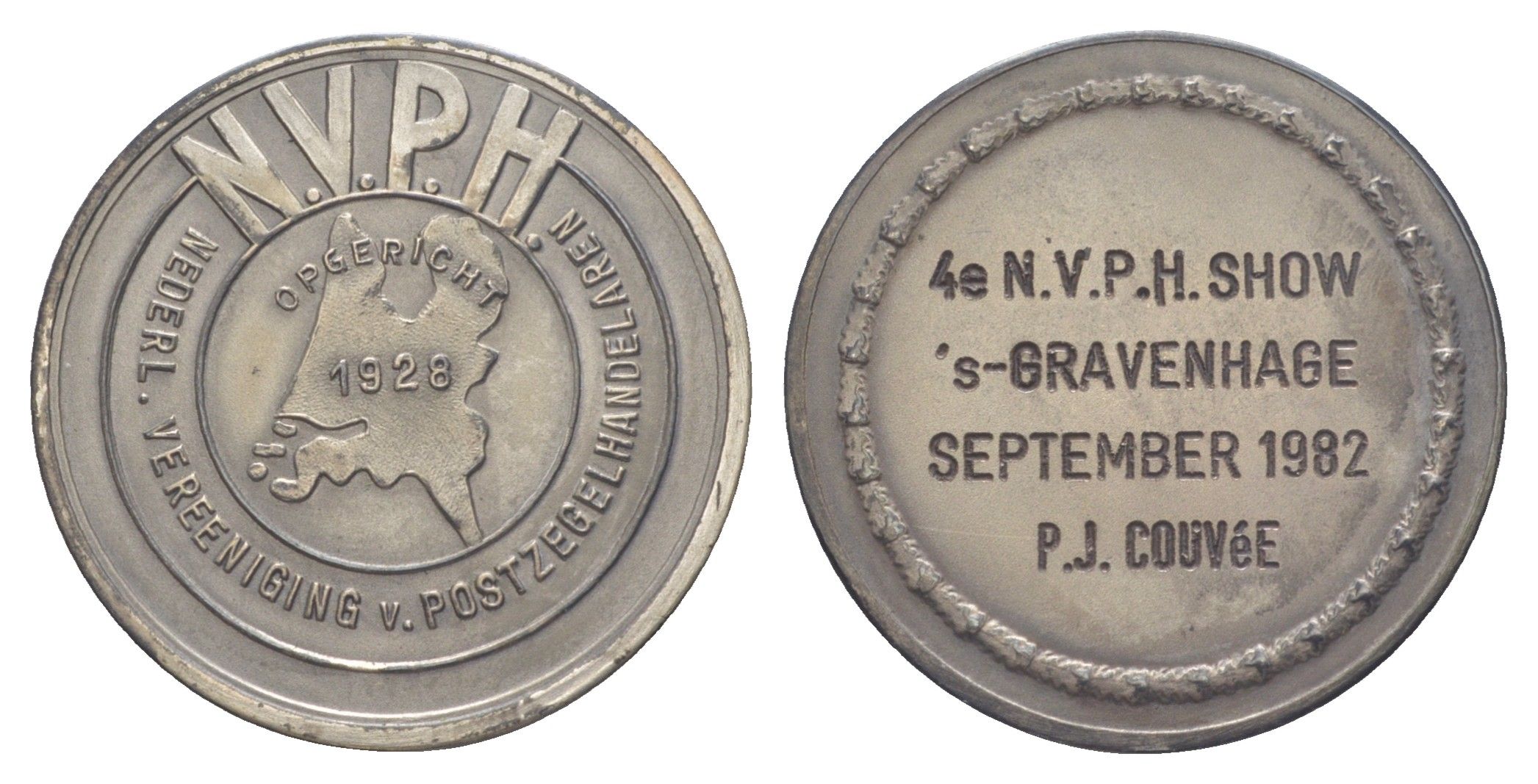 Нидерланды медаль к филателистической выставке в городе Гаага проходящая в сентября 1982 в футляре, диаметр 40,5 мм, вес 25,6 гр томпак 8-2-01-67