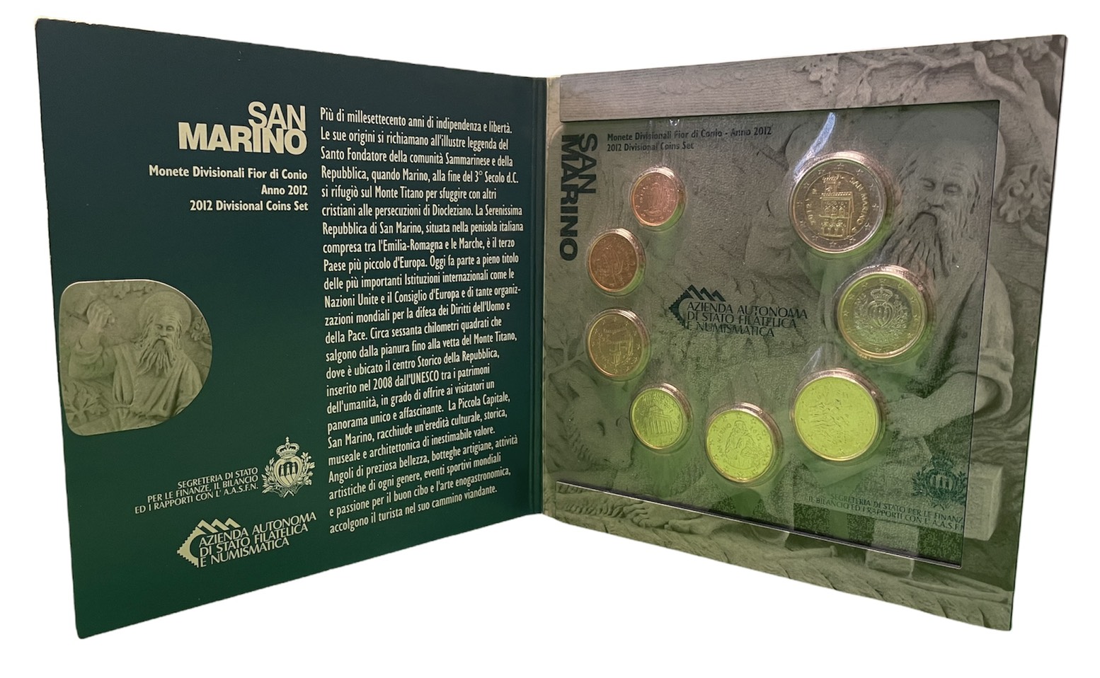 Сан-Марино евронабор из 8 монет 2012 1, 2, 5, 10, 20, 50 евроцентов, 1, 2 евро, пластик, запайка, буклет BUNC 4-5-3-21