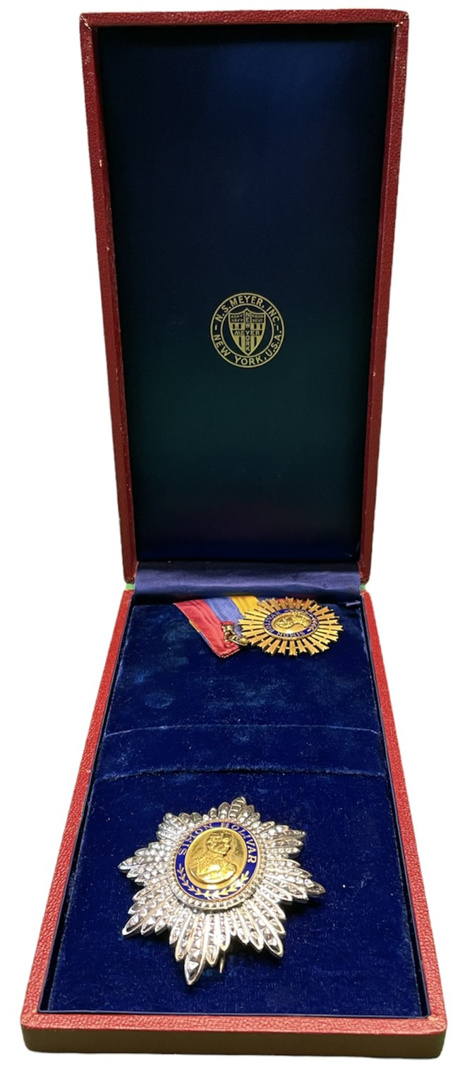 Венесуэла орден Освободителя (также называется орден бюст Боливара), звезда, шейная медаль и фрачник 2-4-2-30