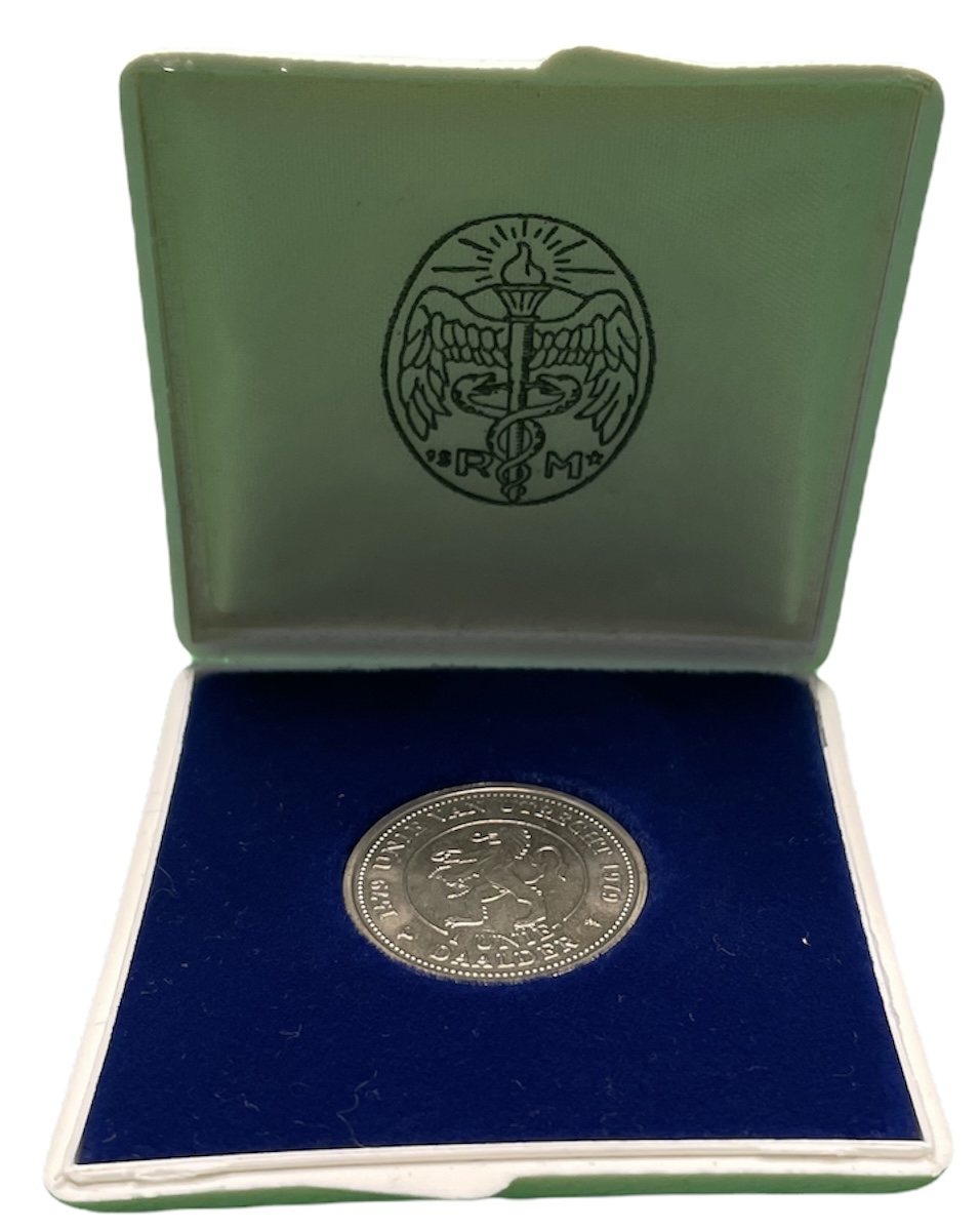 Нидерланды 1 даалдер 1979 400 лет Утрехтскому союзу медно-никель UNC 7-5-2-18