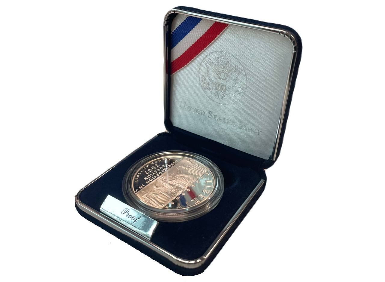 США 1 доллар 2007 P, Десегрегация в образовании - школа в Литл-Рок, в оригинальной коробке, с сертификатом KM 418 серебро PROOF 1-4-3-40