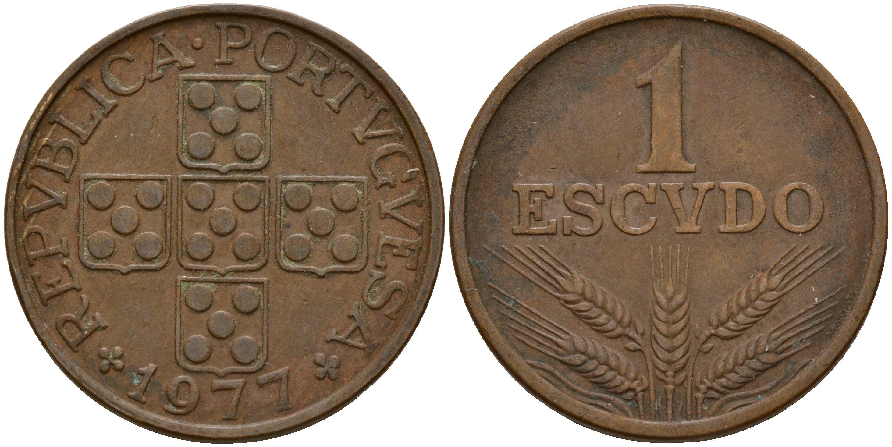 Португалия 1 эскудо 1977  KM 597 бронза    4601-1054