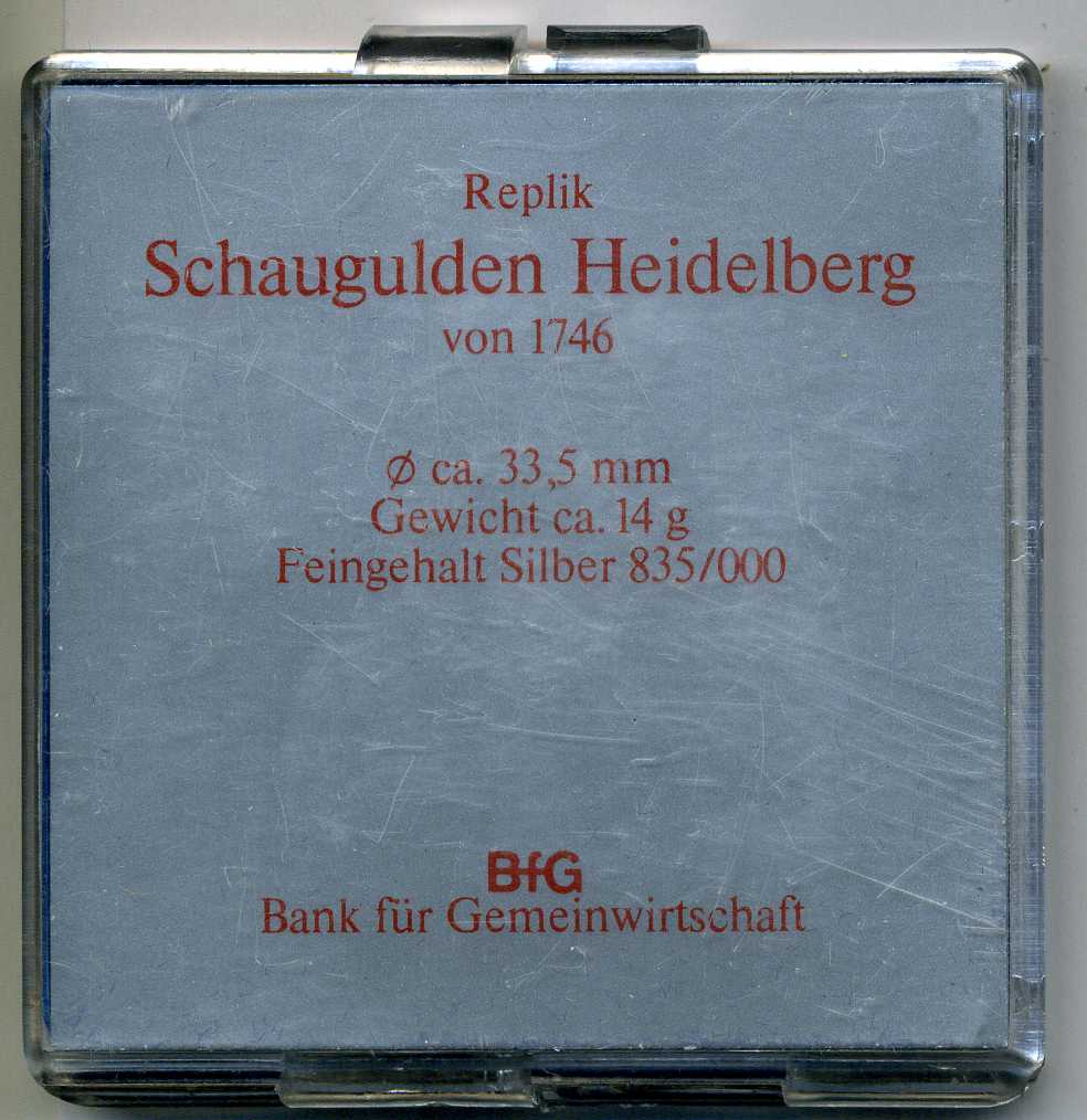 Германия медаль 1978 реплика, Гильдельберг шаугульден 1746 года, курфюрст Карл Теодор, проба 835, вес 14 гр., диаметр 33,5 мм., в оригинальной коробке, с сертификатом, эмитент BFG ( банк общей экономики) серебро PROOF 3-4-3-30