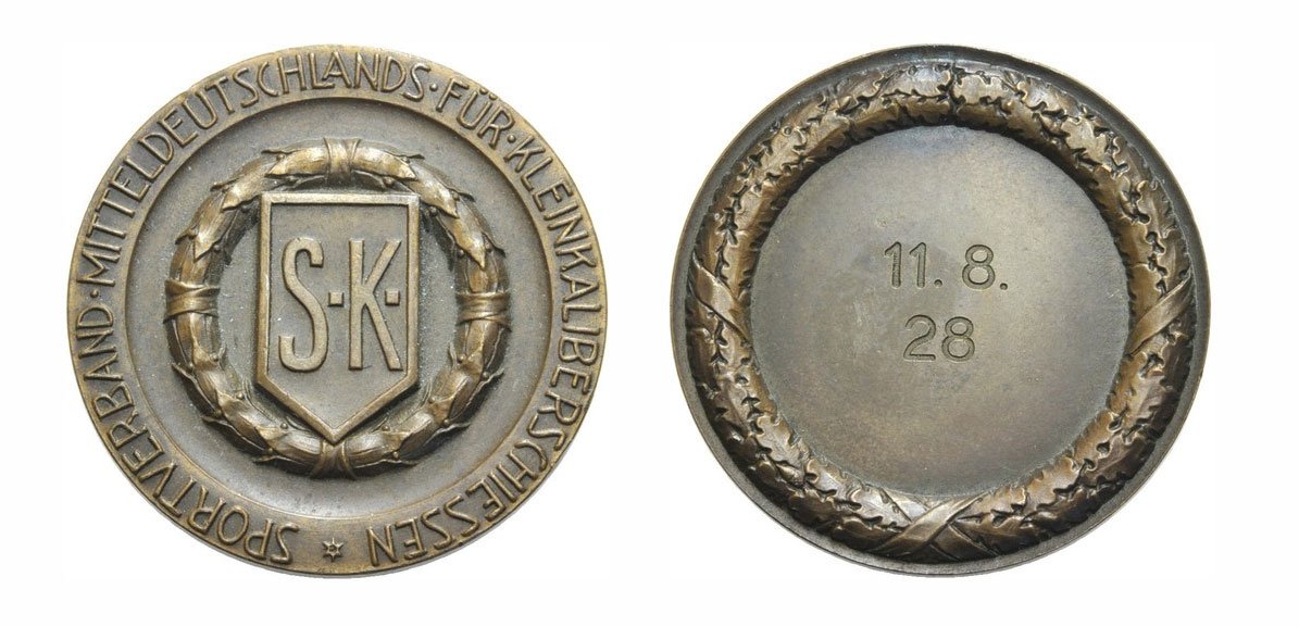 Германия медаль 1928 СПОРТИВНАЯ АССОЦИАЦИЯ ЦЕНТРАЛЬНОЙ ГЕРМАНИИ, 39 мм, 28,75 гр бронза 1072-1-52