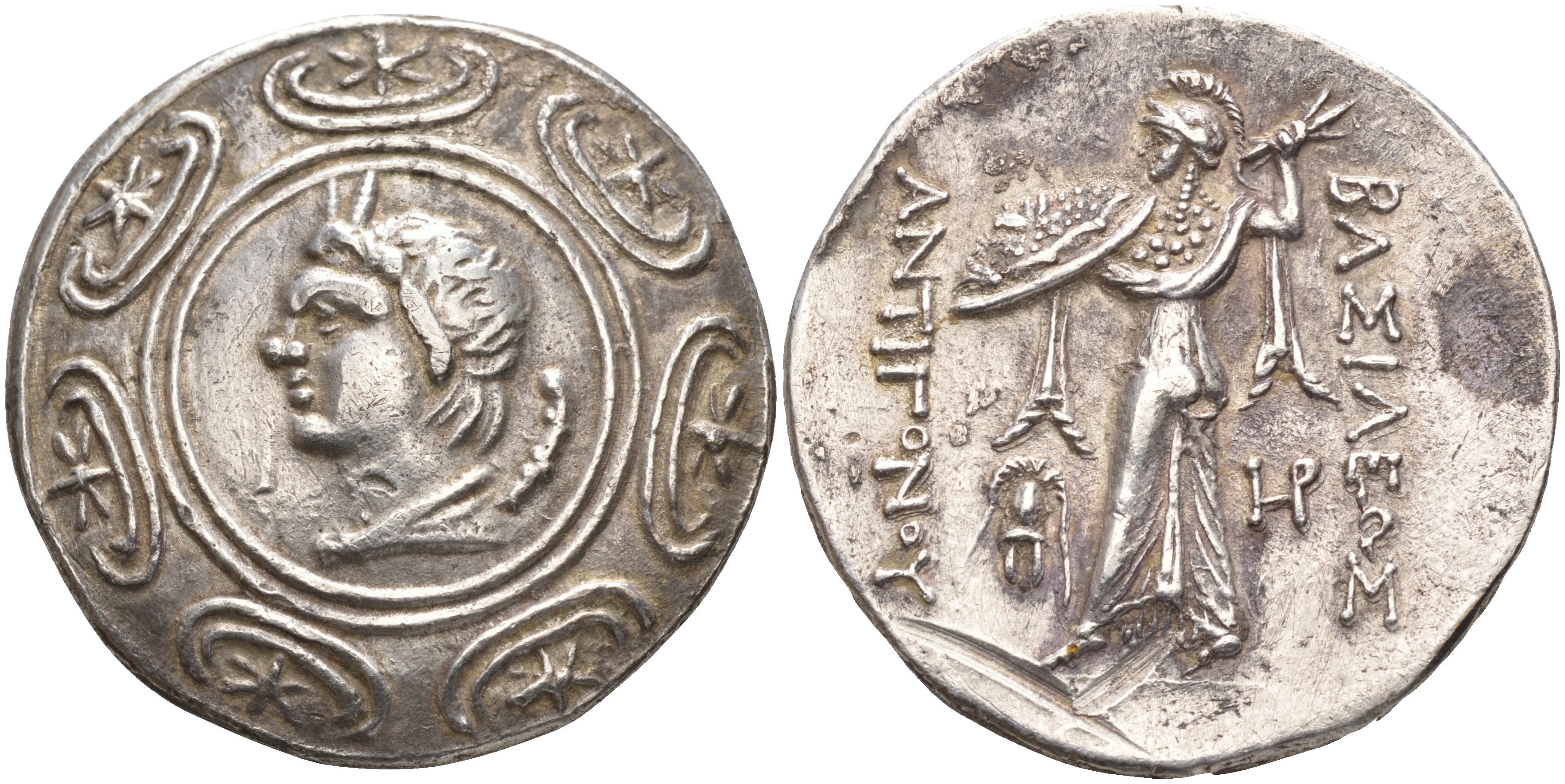 Древняя Греция, Македонское Царство Тетрадрахма 277-239 гг. до н.э.Антигон II Гонат, голова бога Пана, окруженная македонскими щитами / Афина Алкидемос с молниями в руке, внизу македонский шлем, Амфиполь, 16,69 гр, VF/XF (царапина) (1073-7-25)