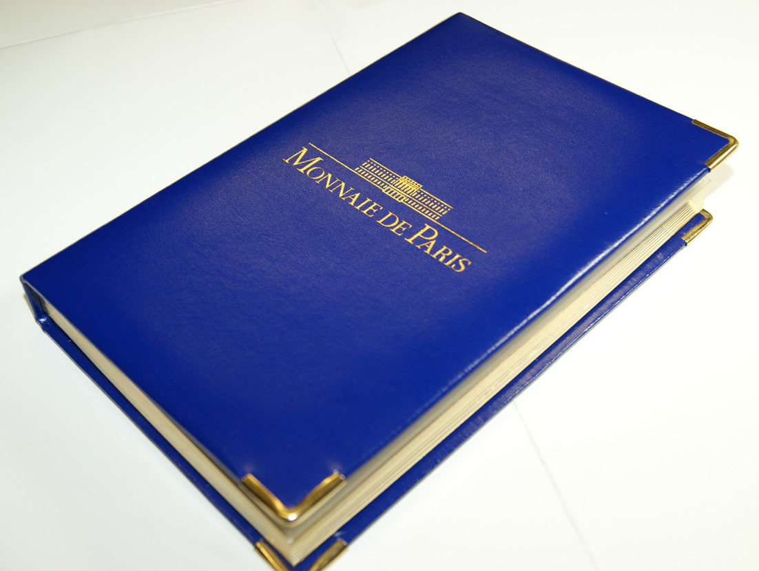 Франция евронабор из 8 монет 2000 в оригинальной упаковке монетного двора PROOF 1-4-6-01