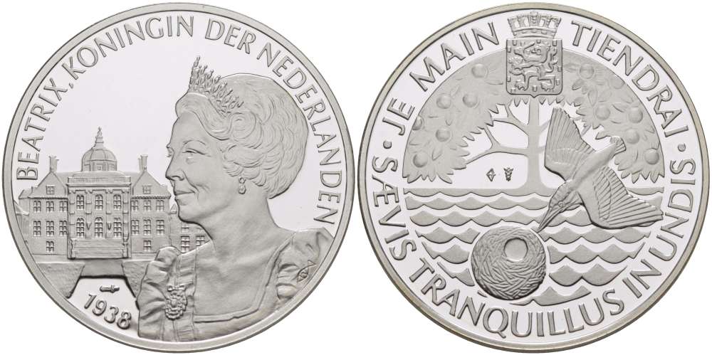 Нидерланды медаль ND Беатрикс королева Нидерландов (1938- ), диаметр 38 мм., вес 25,12 гр.  серебро  PROOF  1078-6-24