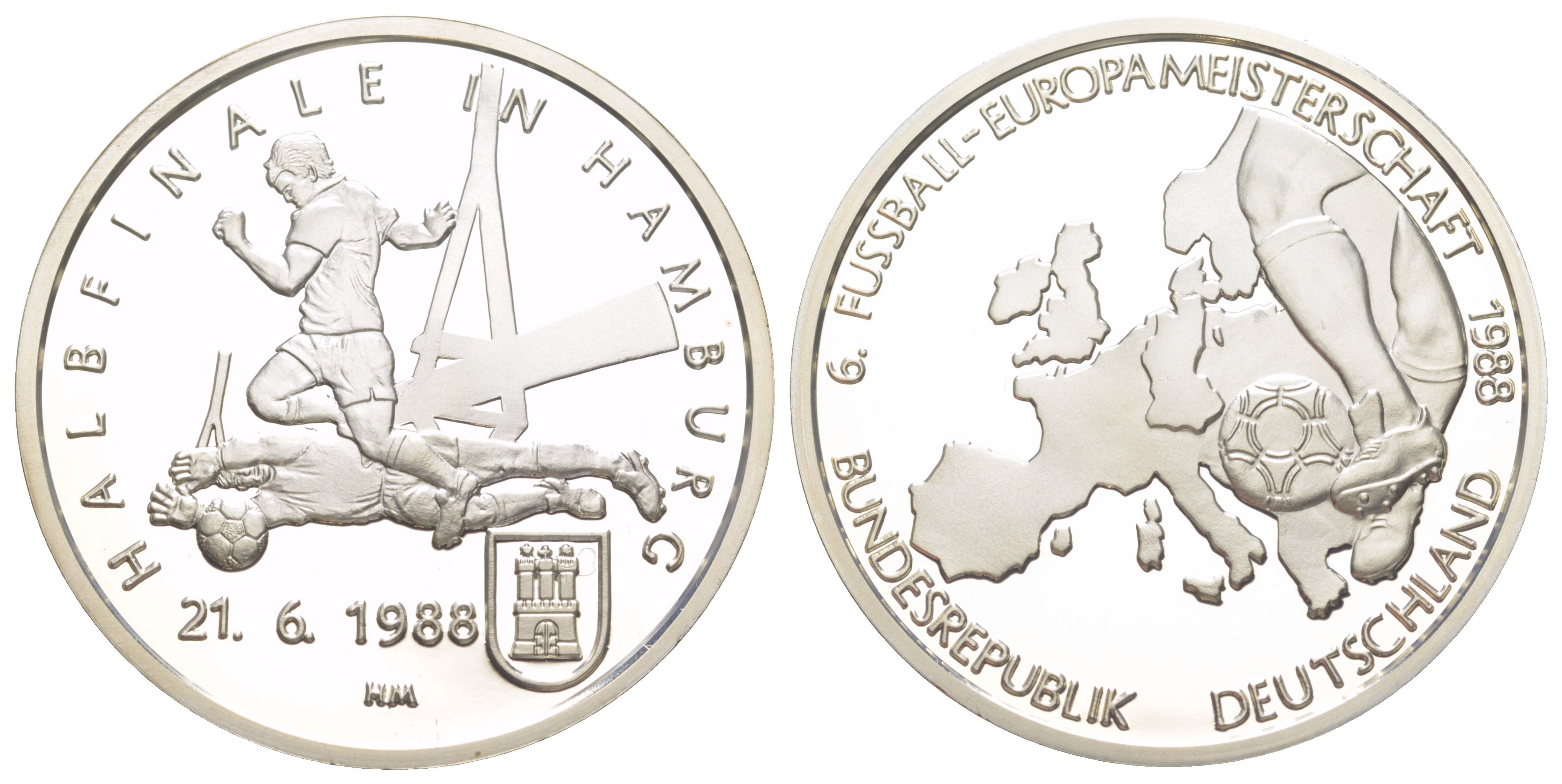 ФРГ медаль посвященная Чемпионату Европы 1988 - "полуфинальный матч ФРГ-Нидерланды 21 июня 1988 в Гамбурге" 1988 диаметр 39 мм, вес 23,5 гр серебро PROOF 11-321-12
