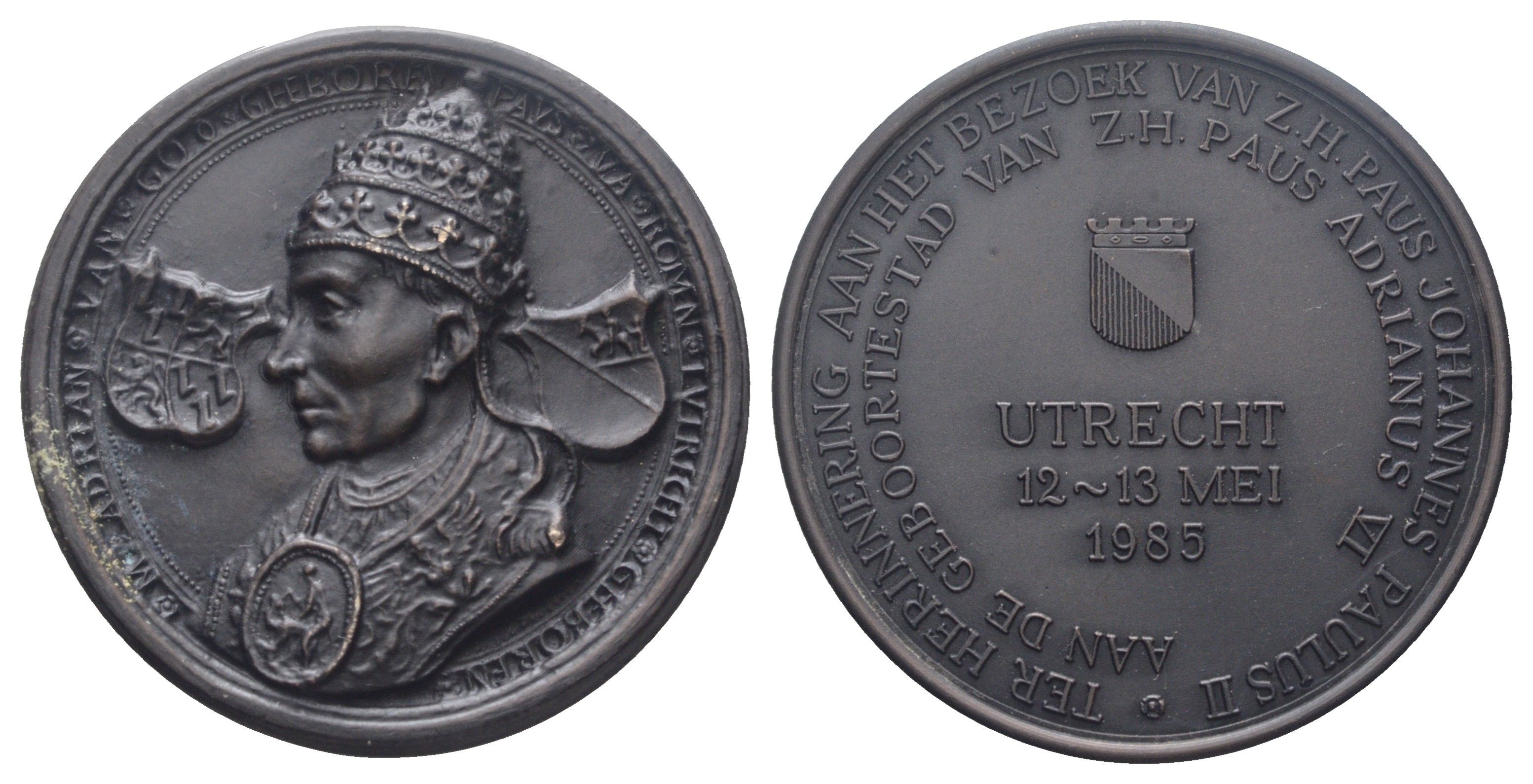Нидерланды медаль в память о визиту папы римского Иоанна Павла II в Утрехт 1985 отчеканен в Ворсхотен, диаметр 50 мм, вес 62,7 гр цинк 11-009-14