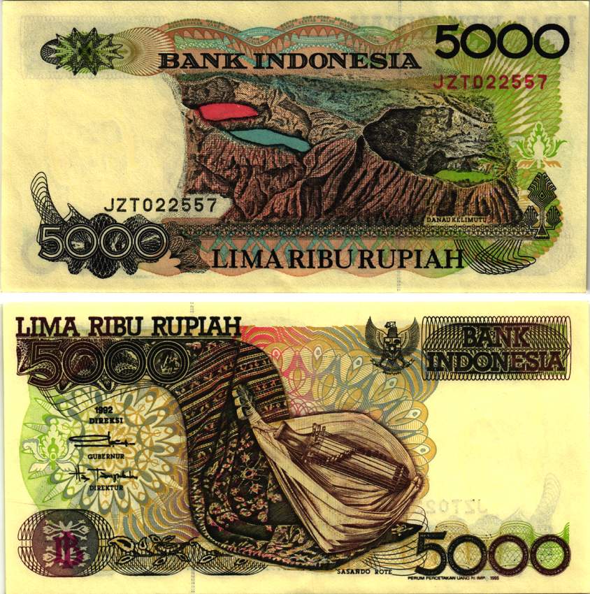 Индонезия 5000 рупий 1992/1995 Сасандо (музыкальный инструмент), гобелен (остров Роте), Келимуту (трехцветное озеро) Pick 130 d бумага UNC (пресс) 8615-62-3-2