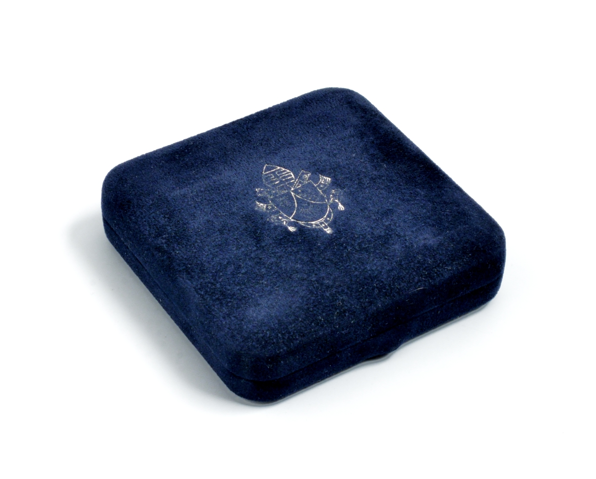 Ватикан 10 евро 2007 Бенедикт XVI, Всемирный день миссионера, в оригинальной коробке, с сертификатом KM 401 серебро PROOF 7-1-42