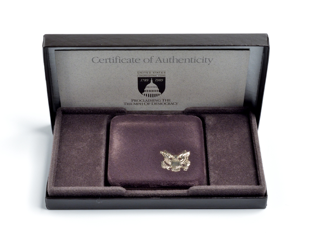 США 1 доллар 1989 S, 200 лет Конгрессу США, в оригинальной коробке KM 225 серебро PROOF 00-000-00