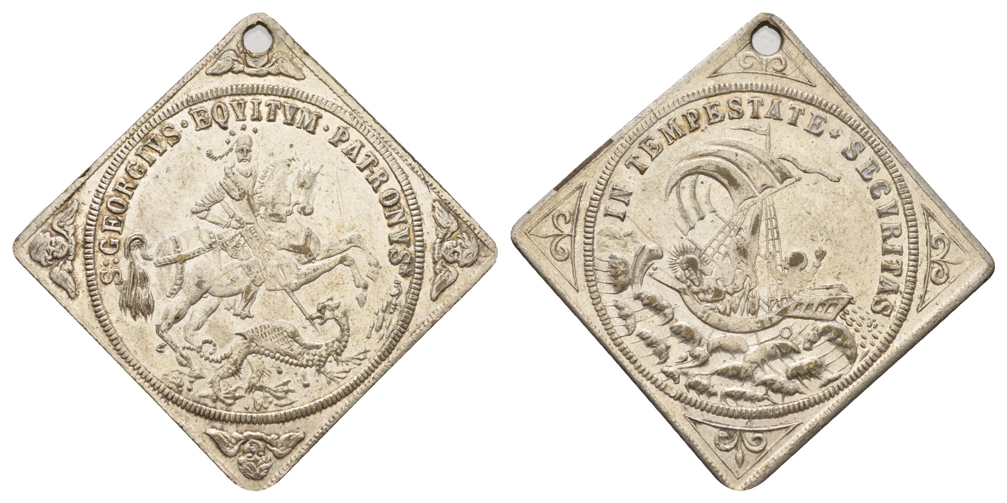 Европа религиозный жетон-оберег моряки брали данный жетон с собой из-за суеверного предположения что данный медальон убережет их от бед в море, размер 33x33 мм, вес 9,25 гр белый металл 4672-936