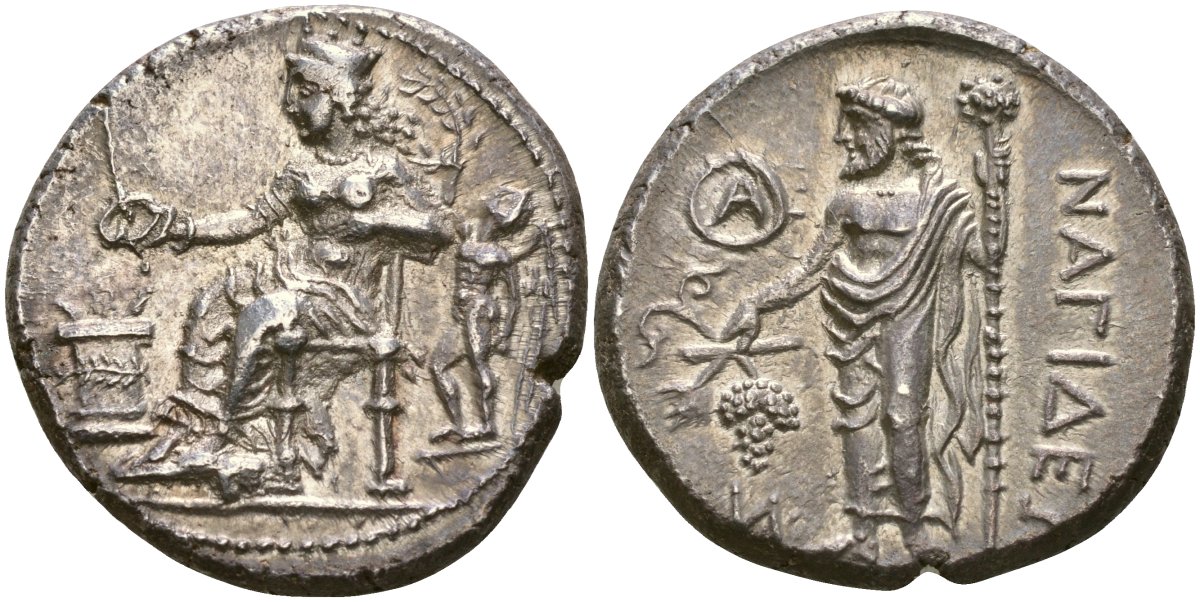 Киликия, Нагидос статер 370 - 365 гг. до н.э. Афродита и Эрос у алтаря/Дионис с тирсом и виноградной гроздью, 10,64 гр Lederer 26 серебро 10-017-04