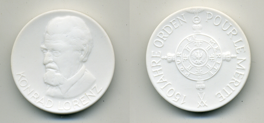 Европа медаль ND 150 лет ордену Pour Le Merite (голубой макс), Конрад Лоренц  фарфор  UNC  11-145-25