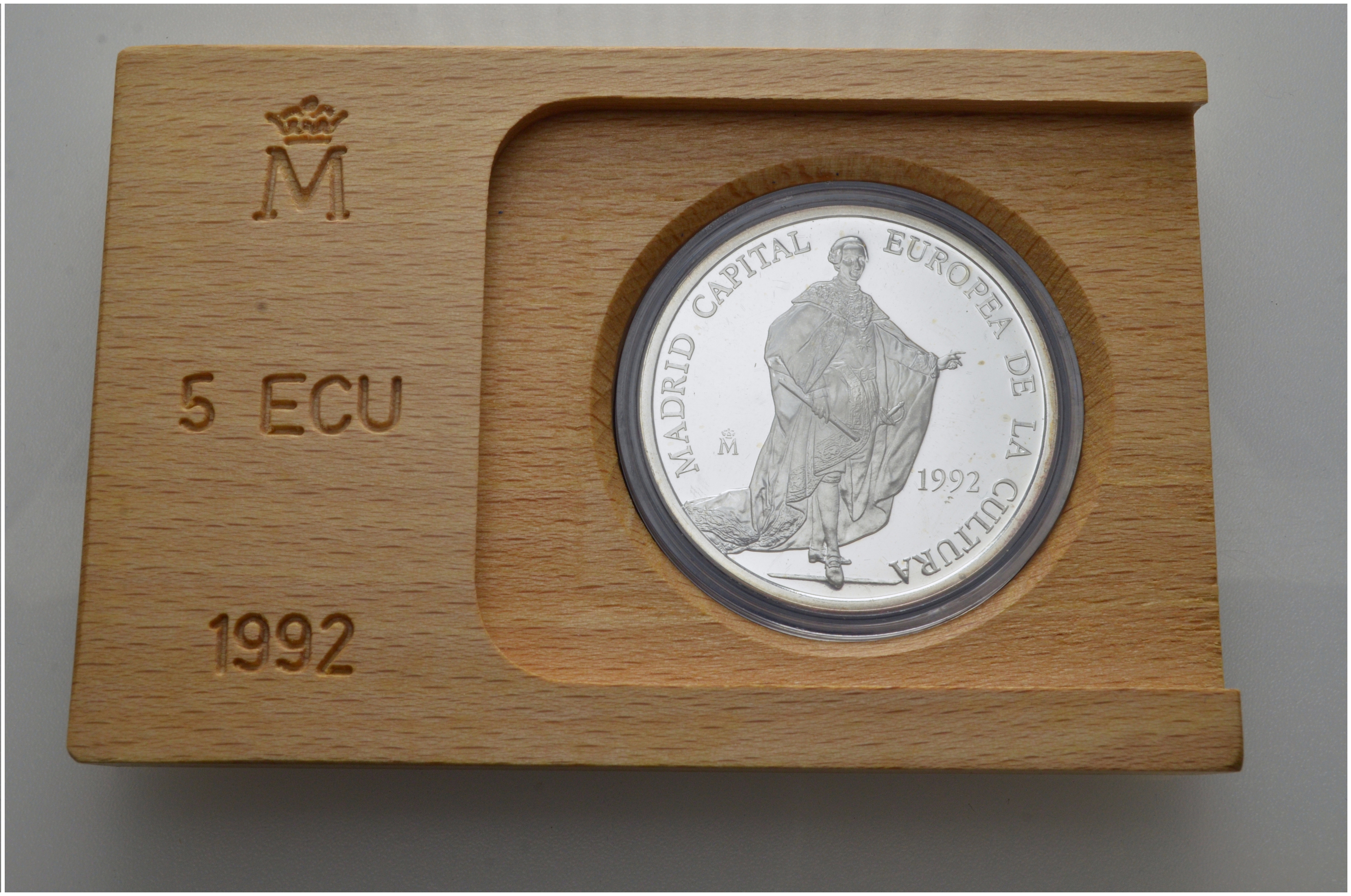 Испания 5 экю 1992 Мадрид, культурная столица Европы, Хуан Карлос I, в оригинальной деревянной коробке, с сертификатом  серебро  PROOF  4-3-1-13