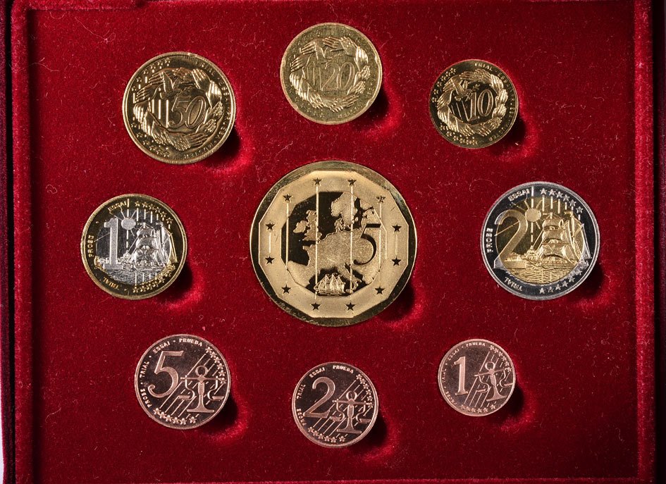 Мадейра евронабор из 9 монет (с 5 евро) 2005 пробники, PROBA, в оригинальной коробке, с сертификатом    PROOF  4-3-4-09