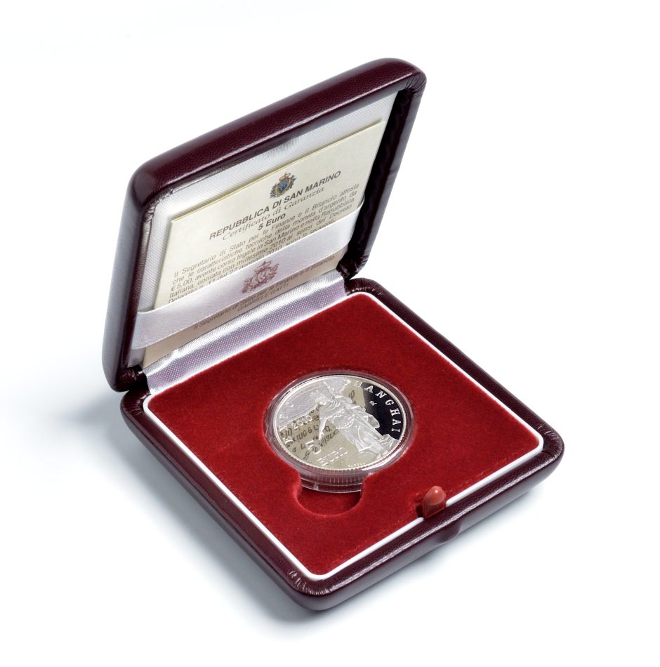 Сан-Марино 5 евро 2010 Экспо Шанхай-2010, в оригинальной коробке с сертификатом KM NEW серебро PROOF 2-5-2-13