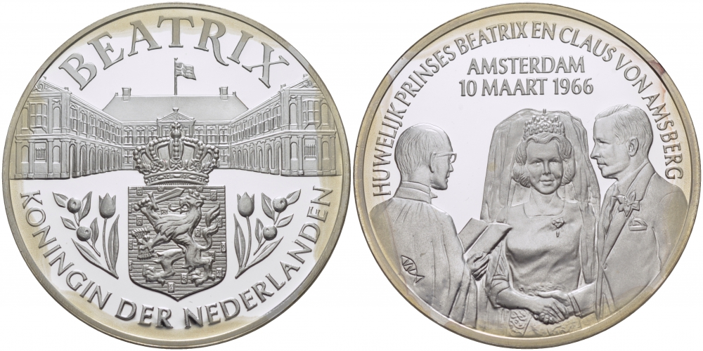 НИДЕРЛАНДЫ МЕДАЛЬ ND КОРОЛЕВА БЕАТРИКС, АМСТЕРДАМ 10 МАРТА 1966 ГОДА, СВАДЬБА ПРИНЦЕССЫ БЕАТРИКС И КЛАУСА фон АМСБЕРГА, ДИАМЕТР 38,5 ММ., ВЕС 22,12 ГР. серебро PROOF 01-147-11