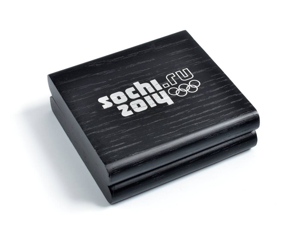 Россия 3 рубля 2014 СПМД, Олимпийские игры в Сочи 2014, кёрлинг, проба 925, вес 31,1 ГР., в оригинальной деревянной коробке Y 1483 серебро PROOF 3-4-2-34