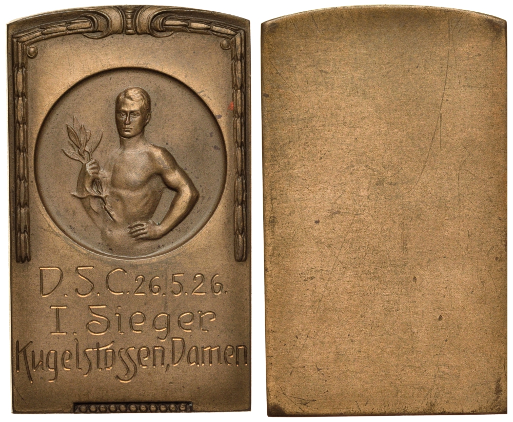 ГЕРМАНИЯ ПЛАКЕТКА 1926 ПОБЕДИТЕЛЬНИЦЕ В ЖЕНСКИЙ СОРЕВНОВАНИЯХ, 46*27 мм, 22,7 гр бронза 1082-10-13