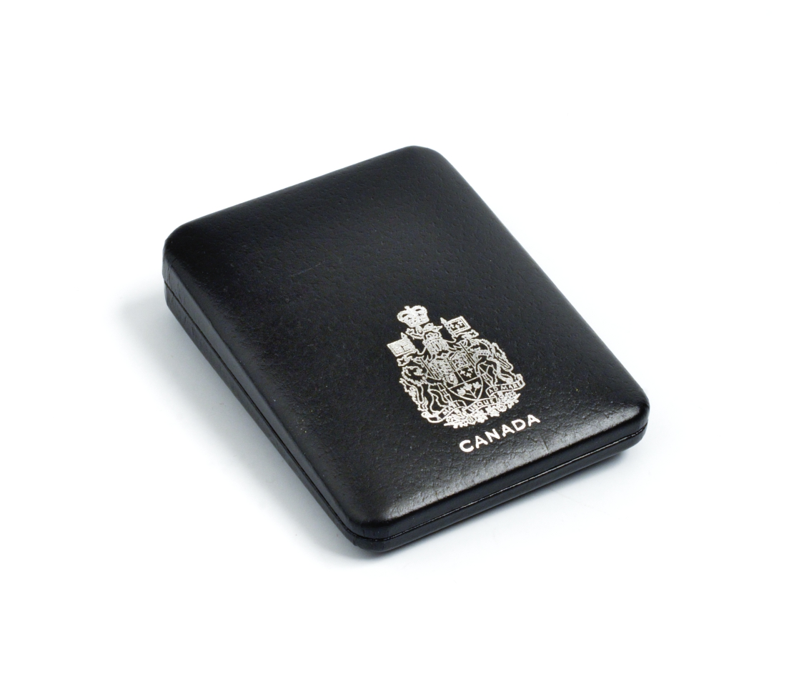 Канада 1 доллар 1977 25 лет вступлению на престол Королевы Елизаветы II KM 118 серебро UNC 7-5-1-25