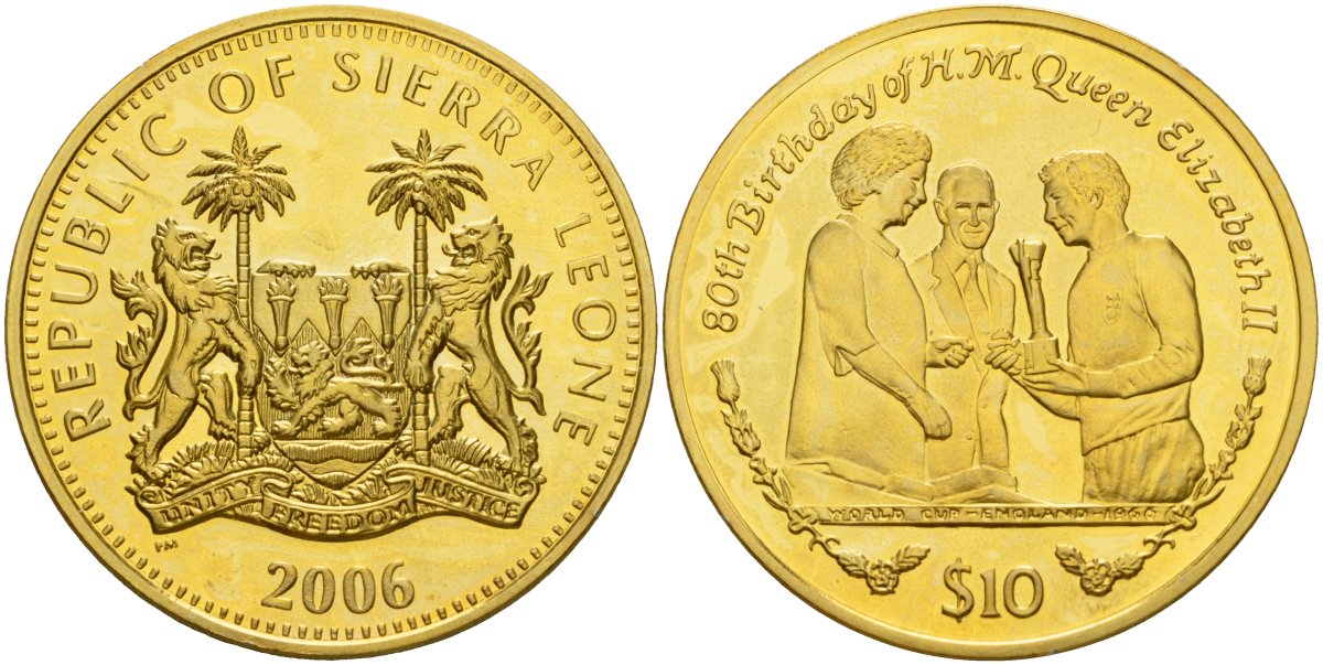 Сьерра-Леоне 10 долларов 2006 королева Елизавета II вручает приз Жюля Риме Бобби Муру (Чемпионат мира 1966) латунь 4125-733