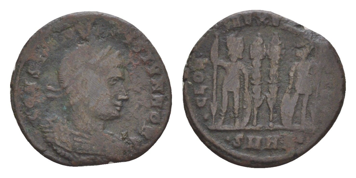 Римская Империя нуммий 330-335 Константин II в ранге цезаря, CONSTANTINVS IVN NOB C/GLORIA EXERCITVS, Гераклея RIC 117 биллон 4644-758