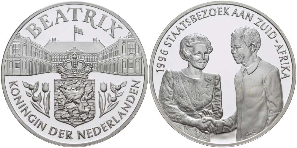 Нидерланды медаль ND королева Беатрикс, 1996 год государственный визит в ЮАР, диаметр 38,5 мм., вес 22,12 гр.  серебро  PROOF  1078-6-34