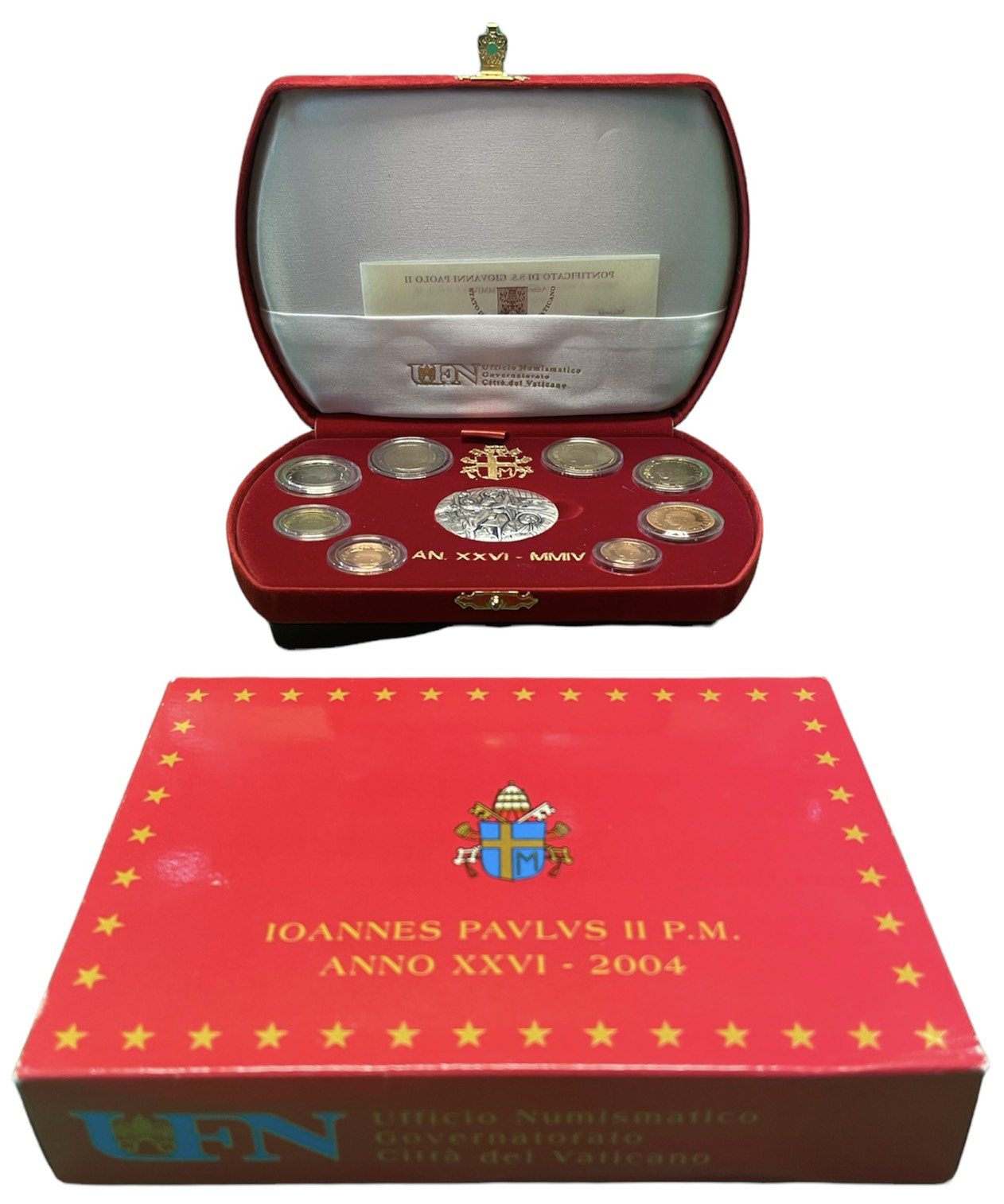 Ватикан евронабор из 8 монет + серебряная медаль 2004 Папа Иоанн Павел II, в оригинальной коробке, с сертификатом KM PS 17 биметалл PROOF 5-4-6-05