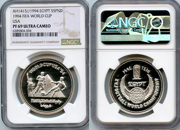 Египет 5 фунтов 1994 15 Чемпионат мира по футболу в США, игроки на фоне пирамид, в слабе NGC PF 69 ULTRA CAMEO, лучше качества 1 монета KM 736 серебро  PROOF  15-011-13