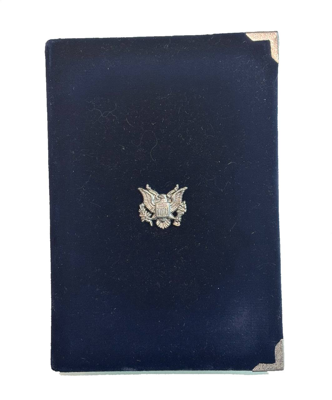 США годовой набор из 7 монет (1, 5, 10 (дайм), 25 (1/4 доллара, квотер) и 50 центов (1/2 доллара); 1 доллар) 1994 Чемпионат мира по футболу 1994, в оригинальной коробке, с сертификатом KM 201b, A192, 195a, 164a, A202b, 246 и 247 PROOF 3-5-2-06