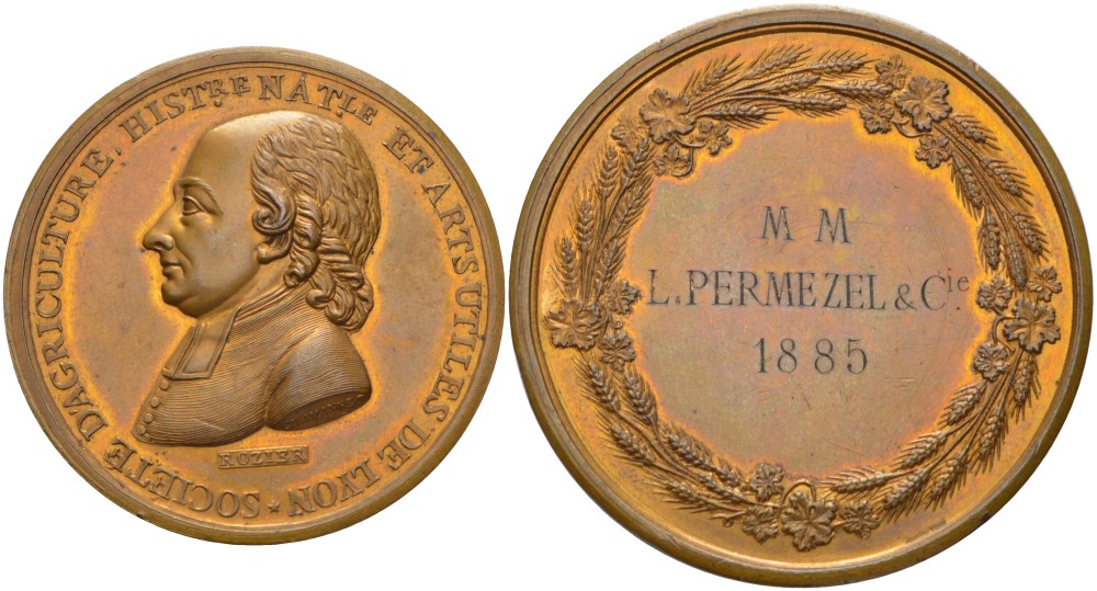 ФРАНЦИЯ МЕДАЛЬ 1885 ОТ СЕЛЬСКОХОЗЯЙСВЕННОГО И РЕМЕСЛЕННОГО ОБЩЕСТВА ЛИОНА, ЖАН РОЗЬЕ (1734-1793) ФРАНЦУЗСКИЙ АББАТ, ВНЕСШИЙ ОГРОМНЫЙ ВКЛАД ВО ФРАНЦУЗСКОЕ СЕЛЬСКОЕ ХОЗЯЙСТВО, НАГРАЖДАЕТСЯ ФИРМА ' ММ L. PERMEZEL&Cie', МЕДАЛЬЕР CHAVANNE, ДИАМЕТР 50 ММ. бронз