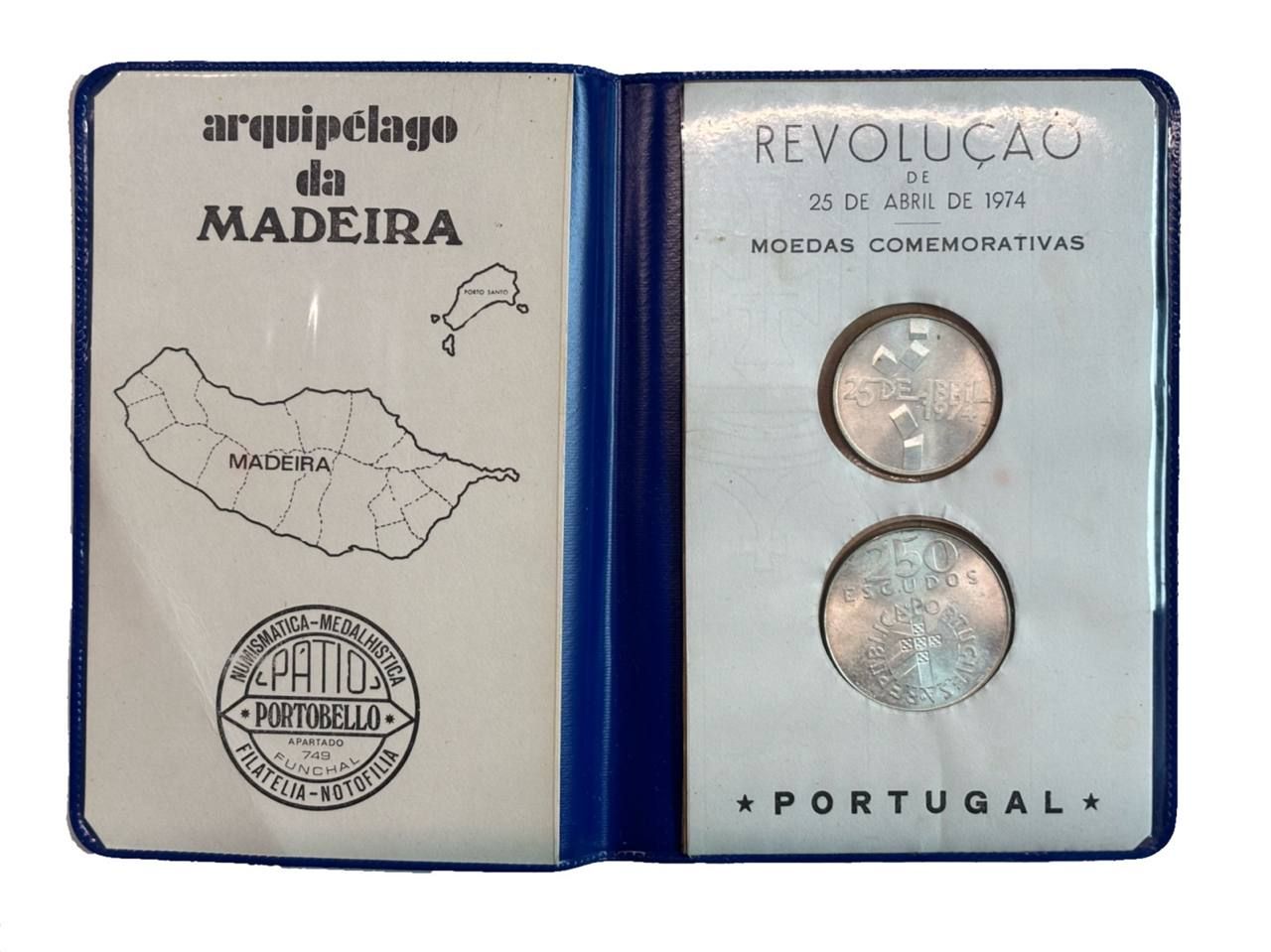 Португалия набор из 2 монет (100 и 250 эскудо) 1976 Революция гвоздик (25 de Abril 1974), в оригинальной упаковке KM 603 и 604 серебро UNC 4-3-1-23