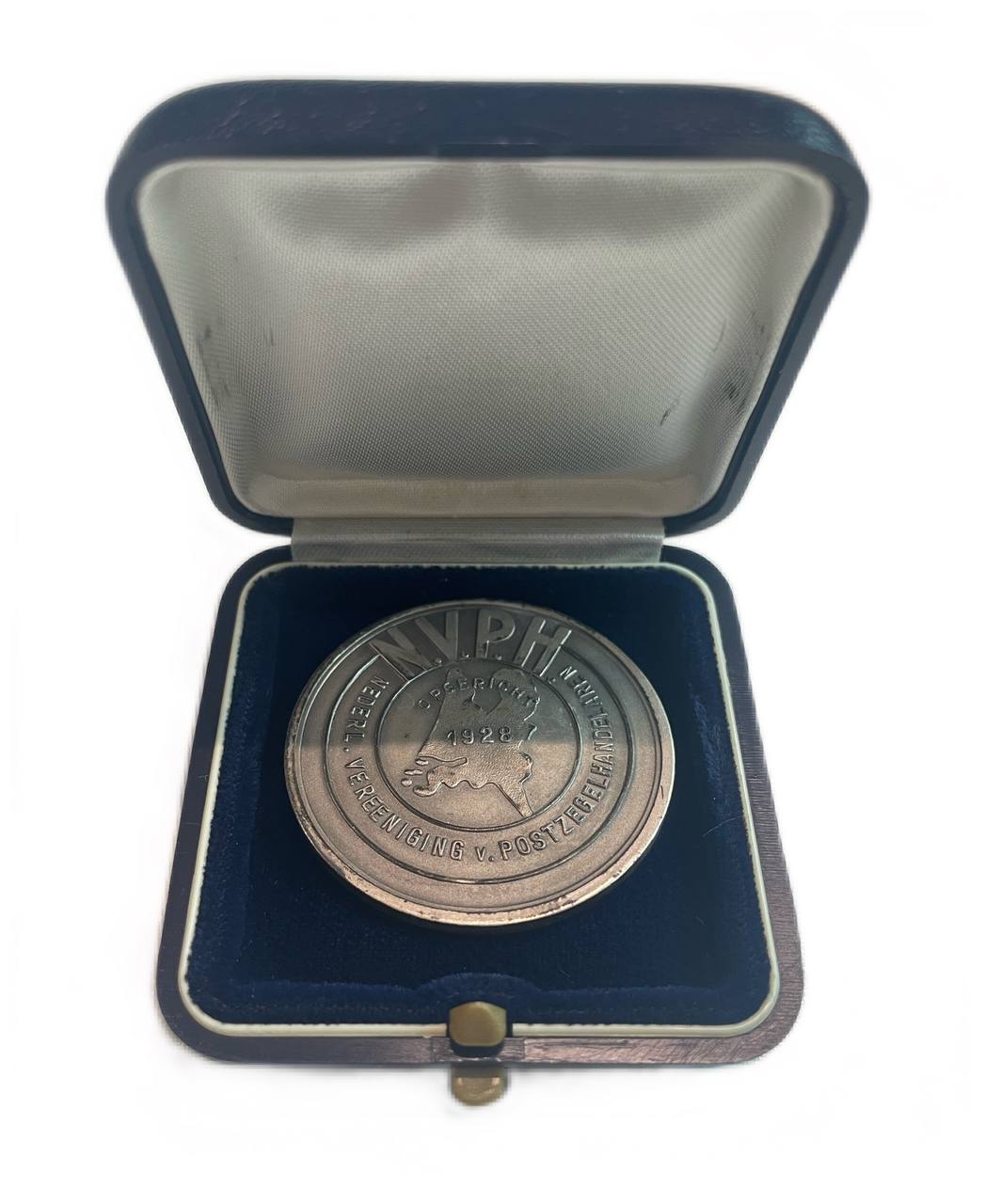 Нидерланды медаль к филателистической выставке в городе Гаага проходящая в сентября 1982 в футляре, диаметр 40,5 мм, вес 25,6 гр томпак 8-2-01-67