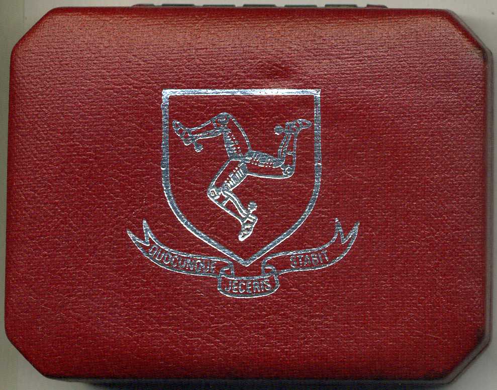 Остров Мэн 1 крона 1980 200 лет дерби, ипподромные скачки, в оригинальной коробке, с сертификатом KM 63а серебро PROOF 3-4-4-20