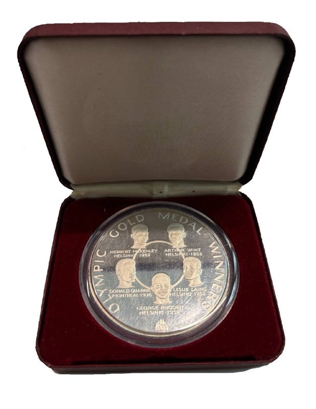 Ямайка 25 долларов 1980 Олимпийские чемпионы, в оригинальной упаковке KM 88 серебро PROOF 8-2-07-06