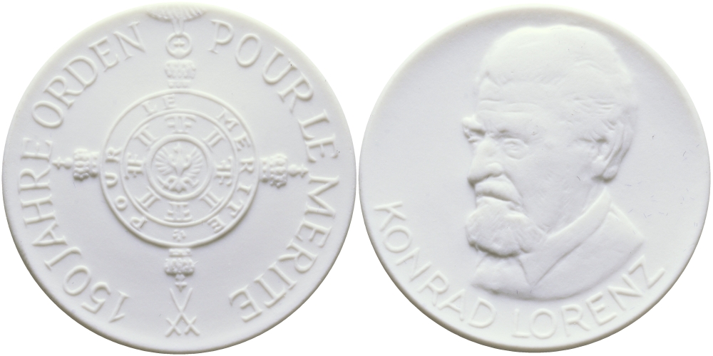 ФРГ МЕДАЛЬ 1992 150 ЛЕТ ОРДЕНУ ЗА ЗАСЛУГИ, КОНРАД ЛОРЕНЦ, 39 мм белый фарфор UNC 05-095-44