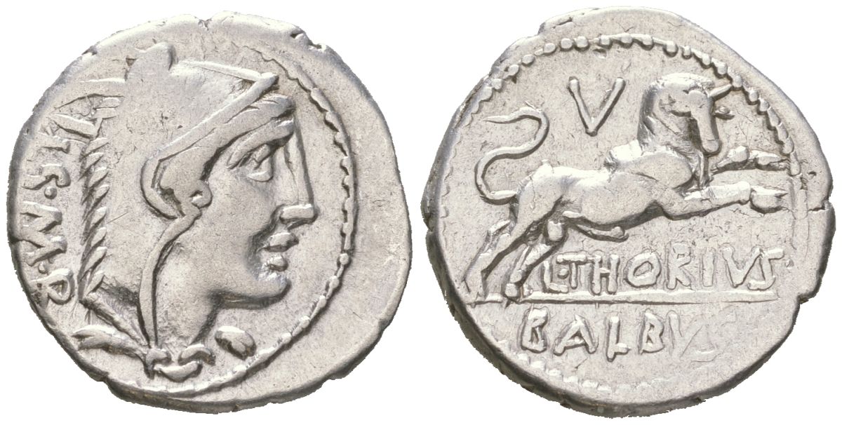 Римская Республика денарий 105 г. до н.э. монетарий Торий Бальб, I S M R, голова Юноны Соспиты/L THORIUS BALBVS, бык, Рим, 3,74 гр Crawford 316/1 серебро 00-815-83