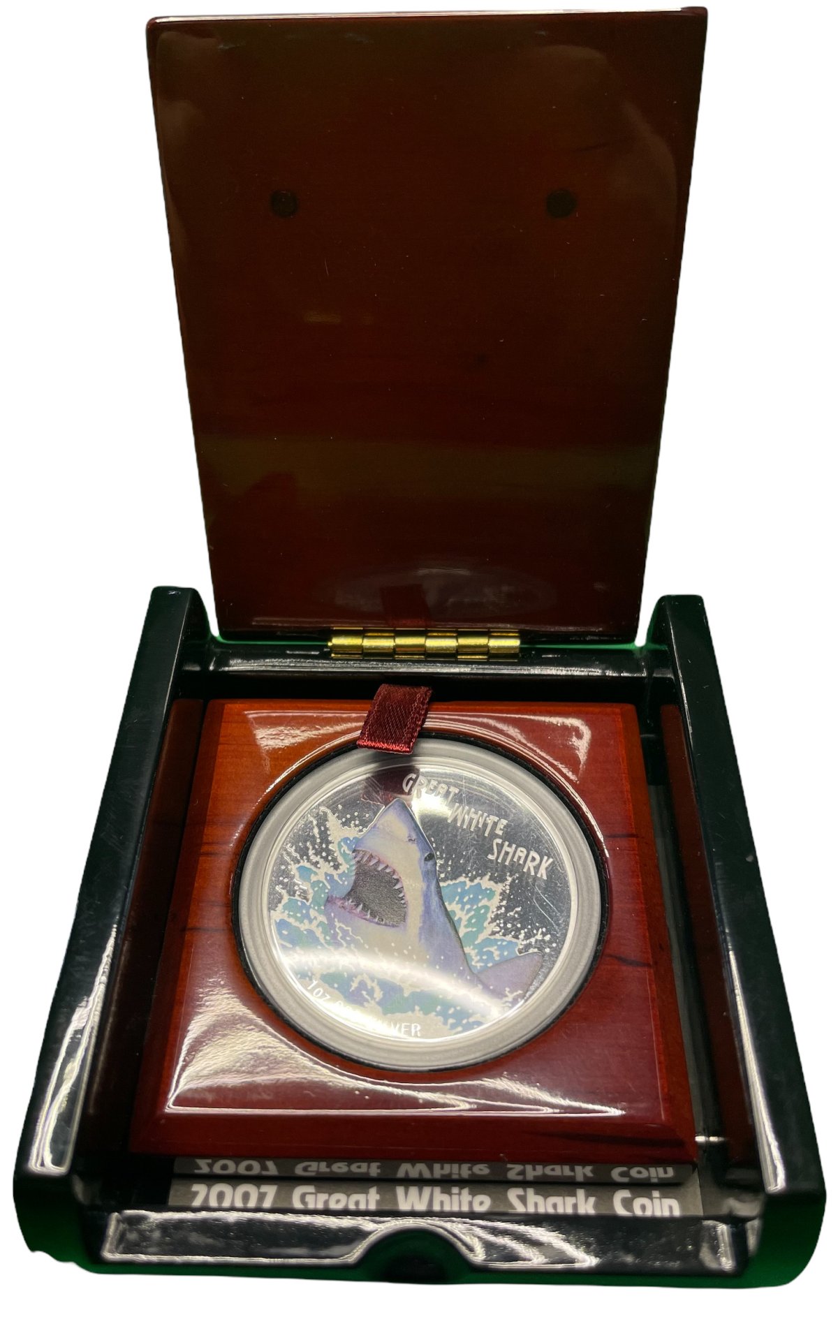 Тувалу 1 доллар 2007 DANGER, серия опасные животные Австралии, большая белая акула, цветная эмаль, в оригинальной коробке, с сертификатом KM NEW серебро PROOF 7-1-1-04