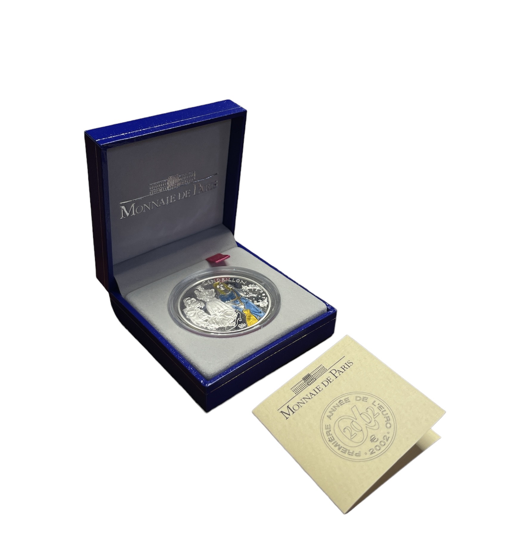 Франция 1 1/2 евро 2002 серия сказки, Золушка, эмаль, в оригинальной коробке, с сертификатом KM 1841 серебро  PROOF  7-3-1-25