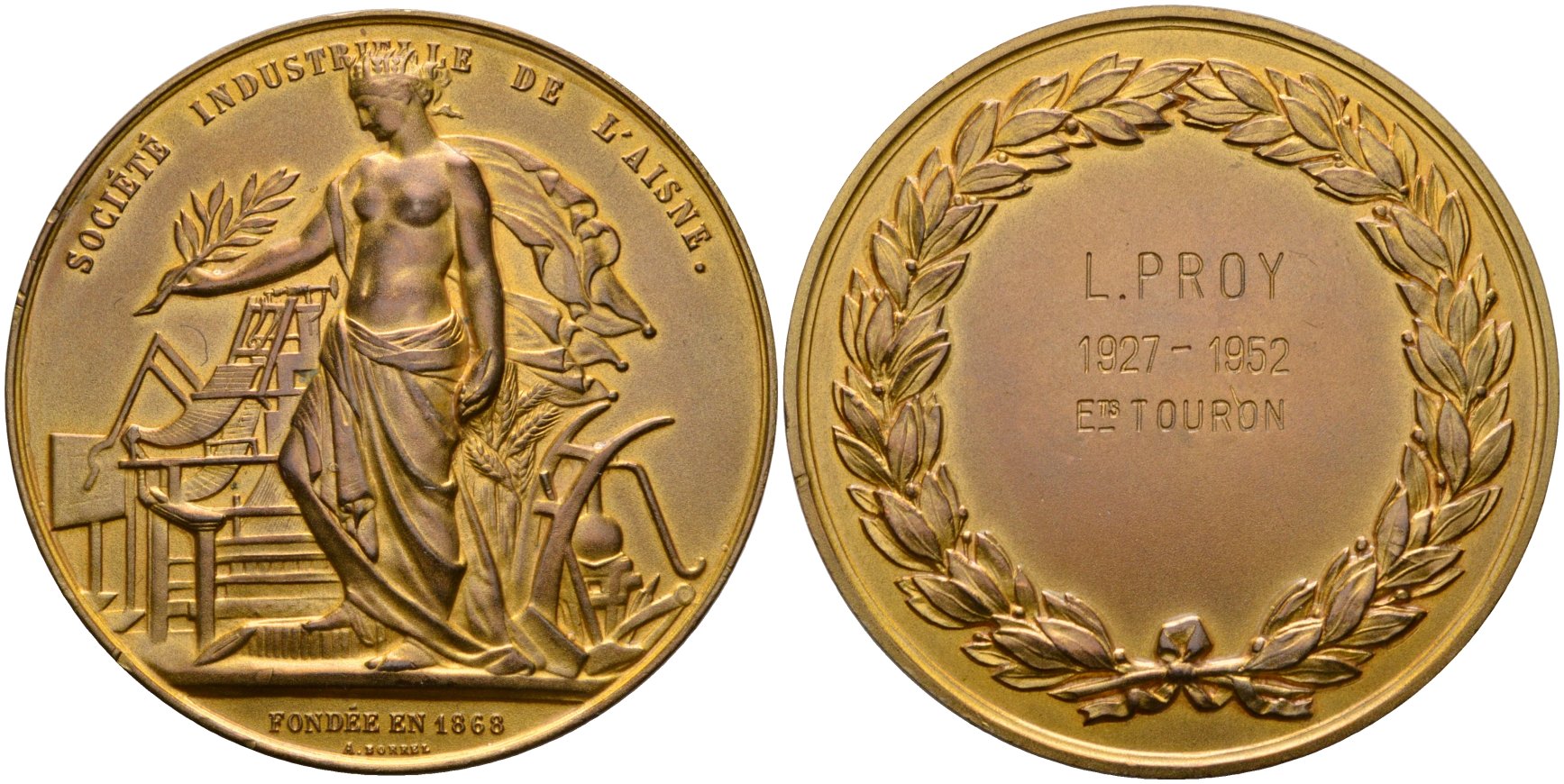 Франция медаль 1952 награждается L. PROY (1927-1952), Индустриальное Общество департамента Эна, основанное в 1868 году, диаметр 58 мм., позолота, медальер А. BORREL бронза 1072-2-21