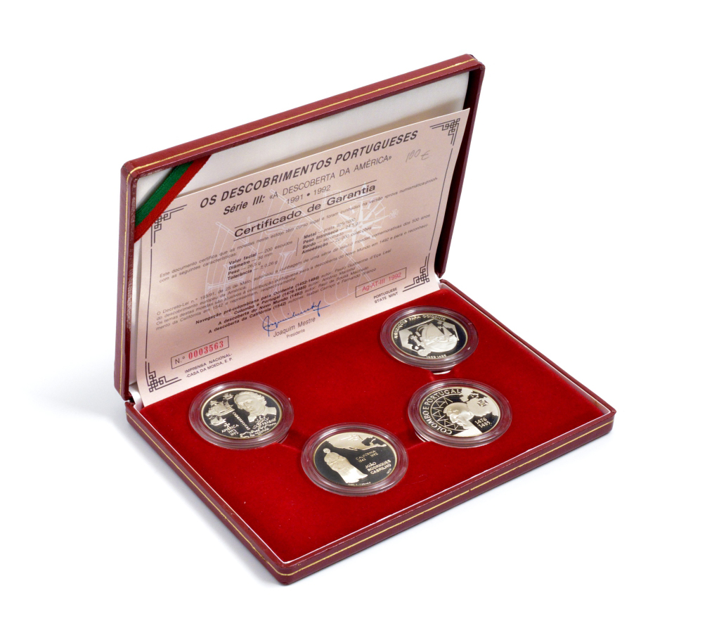 Португалия набор из 4 монет по 200 эскудо 1992 Великие Португальские открытия, серия III, сертификат, коробка KM 658a, 659a, 660a, 661a серебро PROOF 1-4-6-13