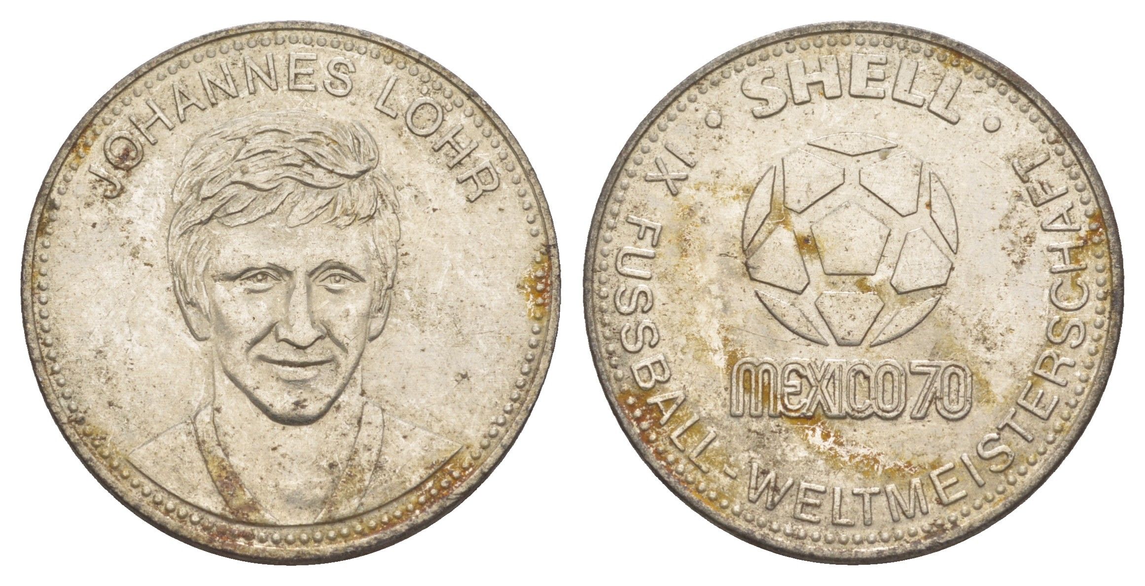 Германия жетон Shell - Чемпионат мира по футболу 1970 года - сборная Германии - Ханнес Лер 1970 диаметр 29,6 мм, вес 9,6 гр сталь плакированная никелем 4175-611