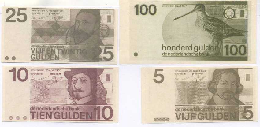 НИДЕРЛАНДЫ НАБОР ИЗ 4 БАНКНОТ ND УМЕНЬШЕННЫЕ КОПИИ БАНКНОТ 10 ГУЛЬДЕНОВ 1968, 5 ГУЛЬДЕНОВ 1973, 25 ГУЛЬДЕНОВ 1971, 100 ГУЛЬДЕНОВ 1977 бумага 8604-14-3-1