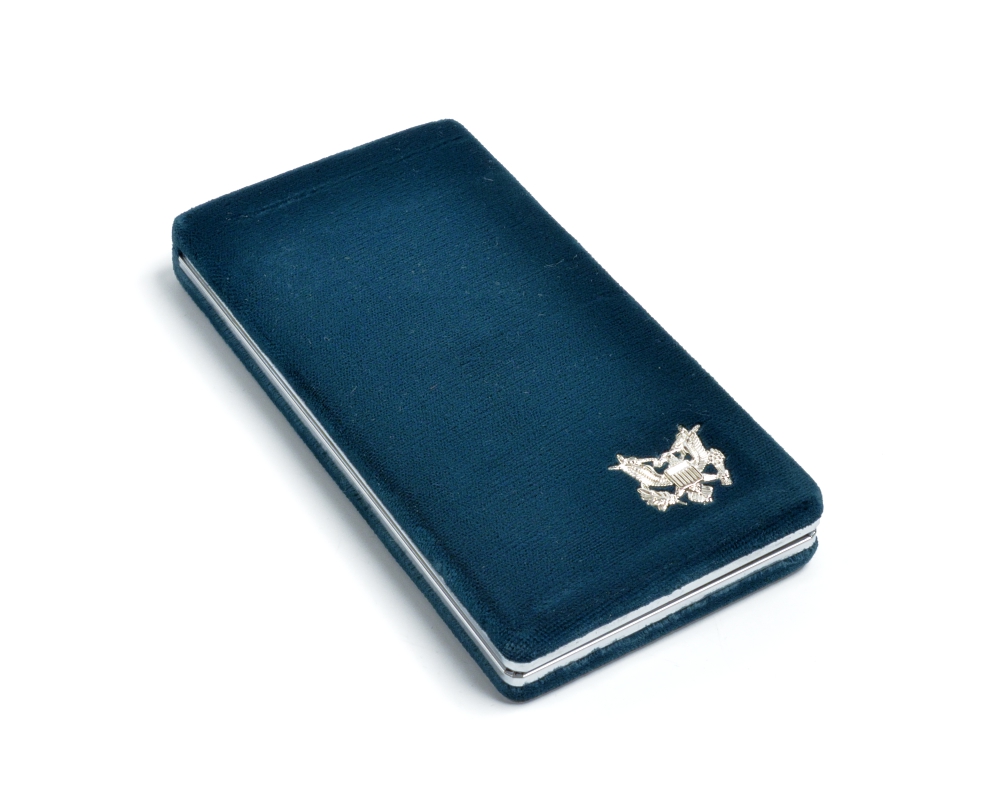 США 1 доллар 1990 Р, 100 лет со дня рождения Президента Эйзенхауэра, оригинальная коробка, сертификат KM 227 серебро PROOF 00-000-00