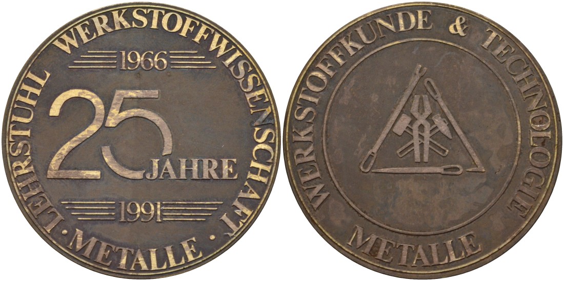 Германия медаль 1991 25 ЛЕТ УНИВЕРСИТЕТУ НЮРНБЕРГА, МЕТАЛЛОВЕДЕНИЕ И ТЕХНОЛОГИИ МЕТАЛЛОВ, диаметр 49 мм. латунь 01-163-35