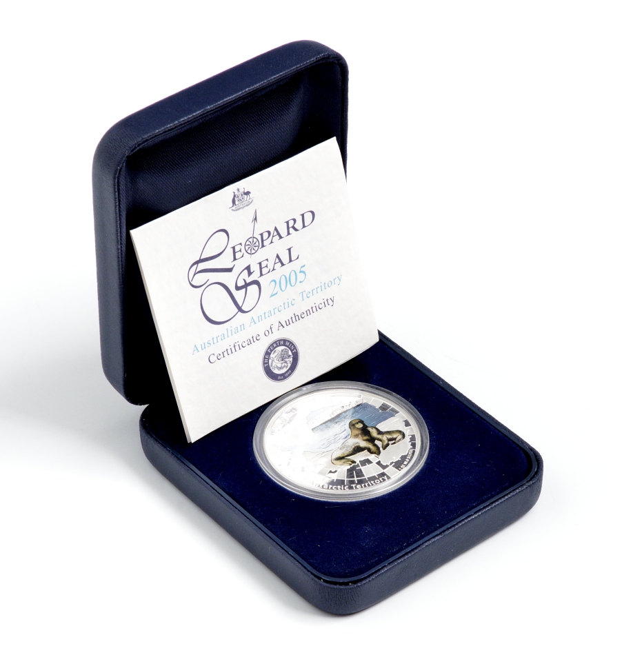 Австралия 1 доллар 2005 антарктические территории, морской леопард, эмаль, в оригинальной коробке, с сертификатом KM 1018 ​серебро PROOF 7-1-35